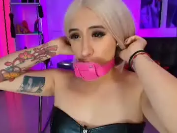 Kayilyn  live sex cam