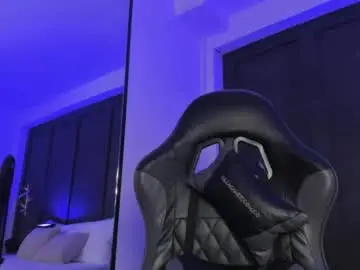 Luna_louis  live sex cam