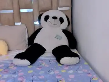 Miakit2  live sex cam