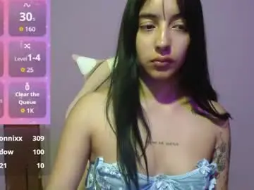 Quee_tiana  live sex cam