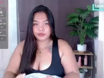 Slut_mama  live sex cam