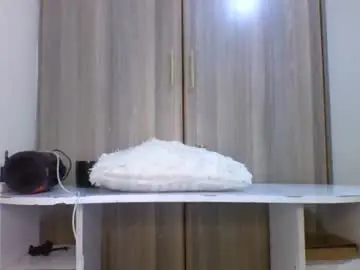Assygally25  live sex cam