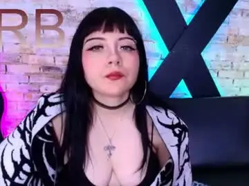 Badeyesss  live sex cam