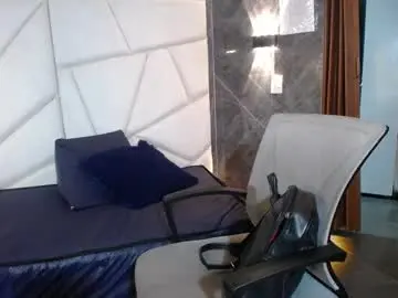 Jennifer_0717  live sex cam