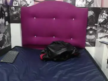 Jennifer_0717  live sex cam