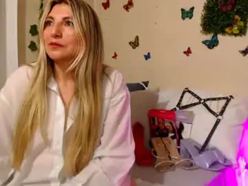 Jolie_mature_  live sex cam