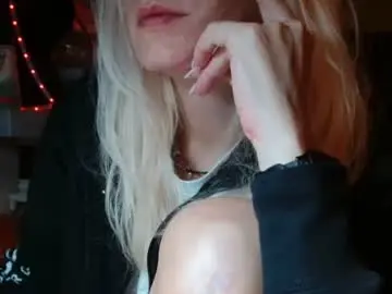 Kathleenedwards  live sex cam