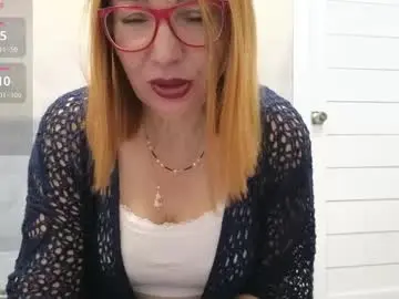 Lyboff72  live sex cam