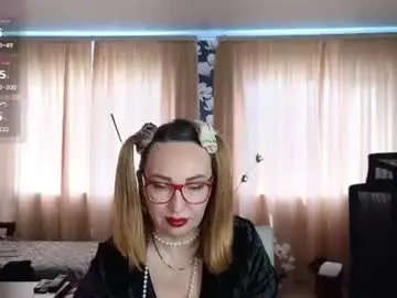 Lyboff72  live sex cam