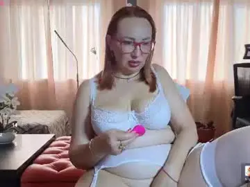 Lyboff72  live sex cam