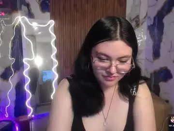 Naty_tay  live sex cam