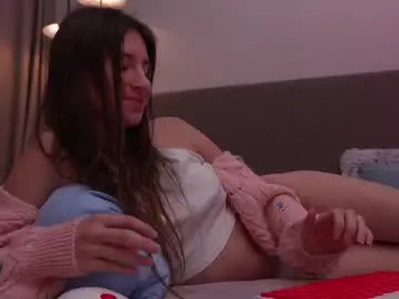 Pelagy  live sex cam