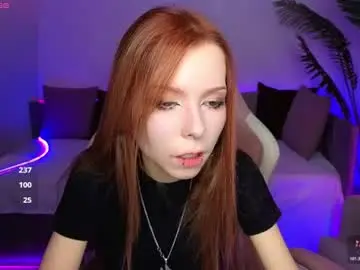 Tarra_star1  live sex cam