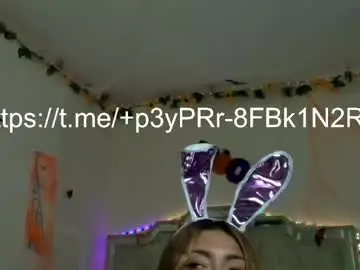 Tomoe_b  live sex cam