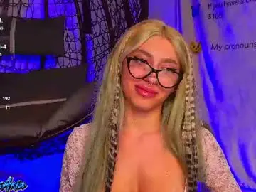 Ariavossx  live sex cam
