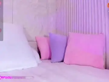 Emmilyevanss  live sex cam