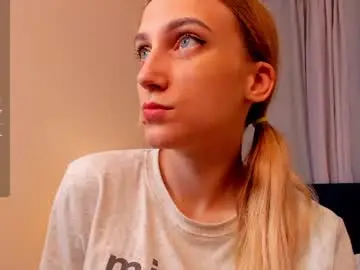 Graseflower  live sex cam