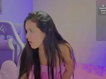 Heilyevans  live sex cam