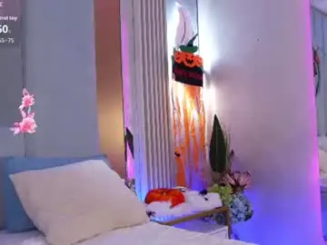 Jenifermoon  live sex cam