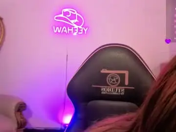 Jenner_tay  live sex cam