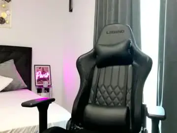 Maddyestar  live sex cam