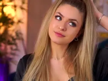 Nayaquinn  live sex cam