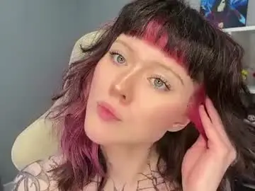 Polinapervyh  live sex cam