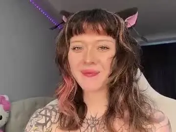 Polinapervyh  live sex cam