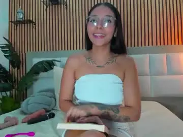 Roseaurora  live sex cam