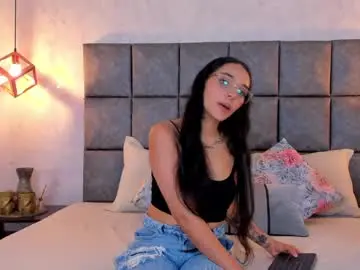 Roseaurora  live sex cam