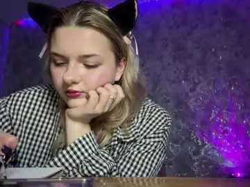 Shaynahyett  live sex cam