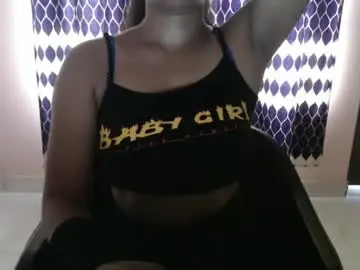 Yoursassy_girl  live sex cam
