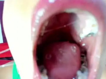 Anthonelaa__  live sex cam