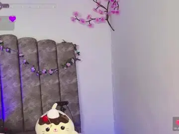 Aureliora  live sex cam