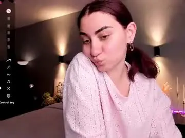 Cute_chus  live sex cam