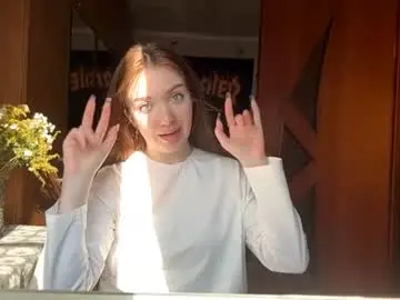 Isabellaloftus  live sex cam