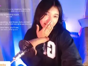 Moonbella_bell  live sex cam