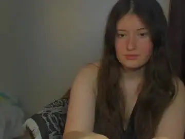 Nikikiwi  live sex cam