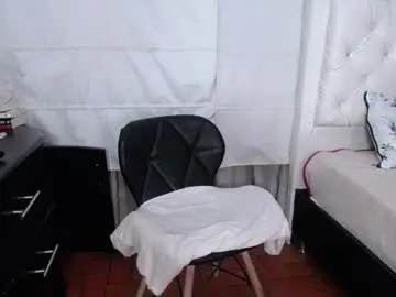 Sara_martin_  live sex cam