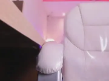 Saraa_valentina_  live sex cam