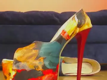 Sensualmyra  live sex cam