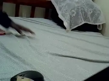 Sweetielonglips  live sex cam