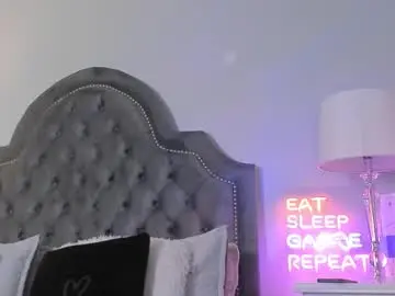 Atena_hill  live sex cam