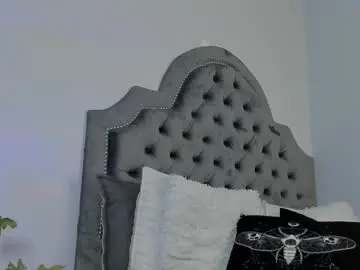 Atena_hill  live sex cam