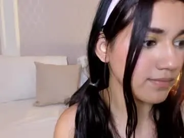 Cristin_collins  live sex cam