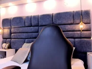 Esmeraldanyxx  live sex cam