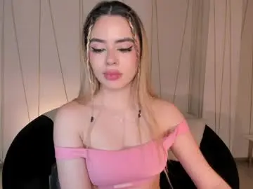 Juanitaclay  live sex cam