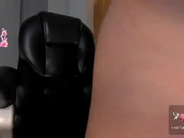 Juanitaclay  live sex cam