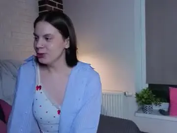 Juliaherrboldt  live sex cam