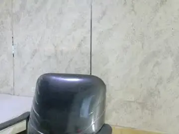 Maanuu_0  live sex cam